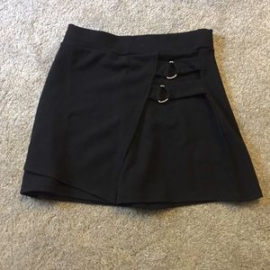 Boohoo black skort